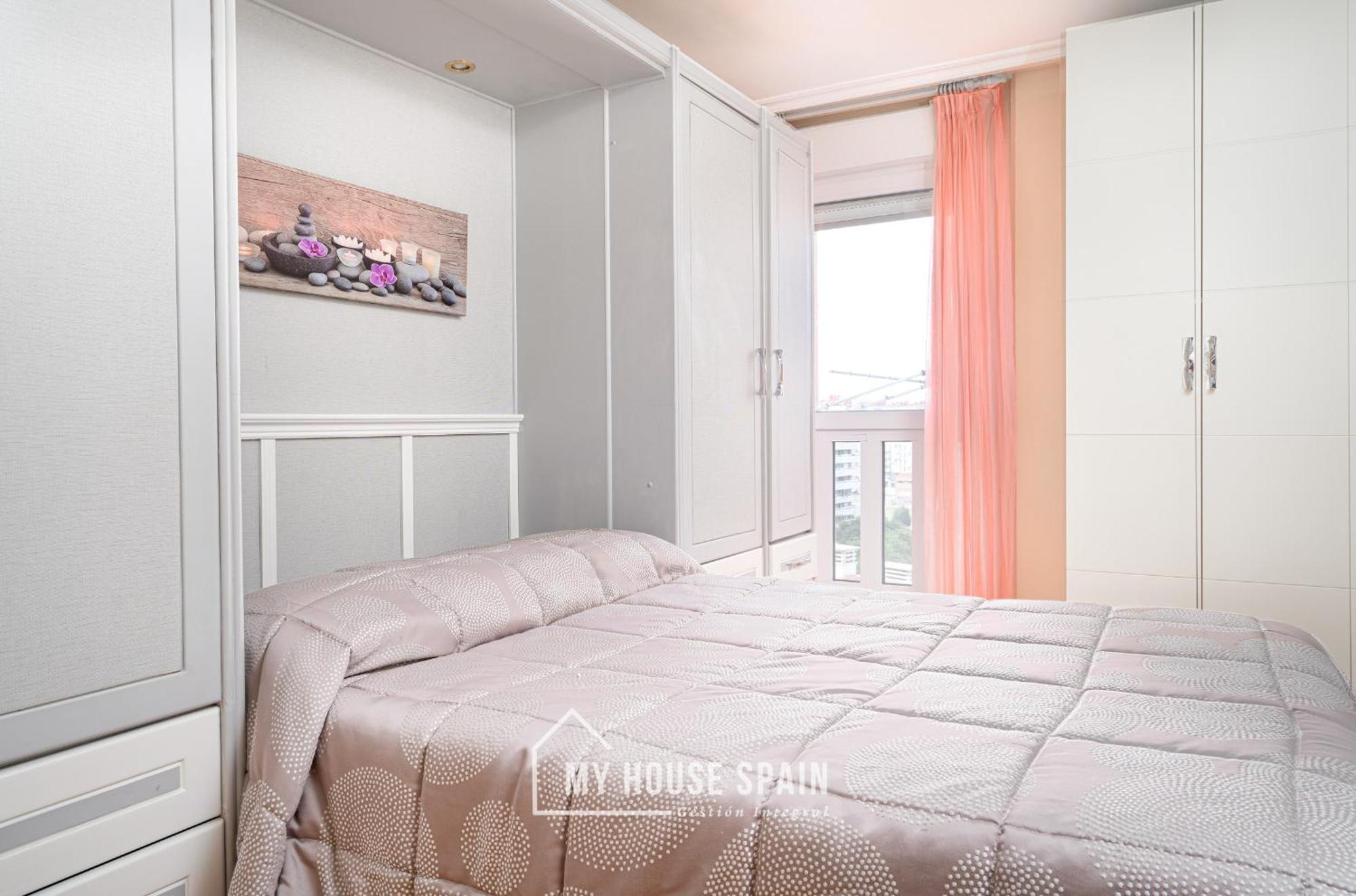 Myhousespain - Amplio Apartamento Con Vistas En Pleno Centro 希洪 外观 照片