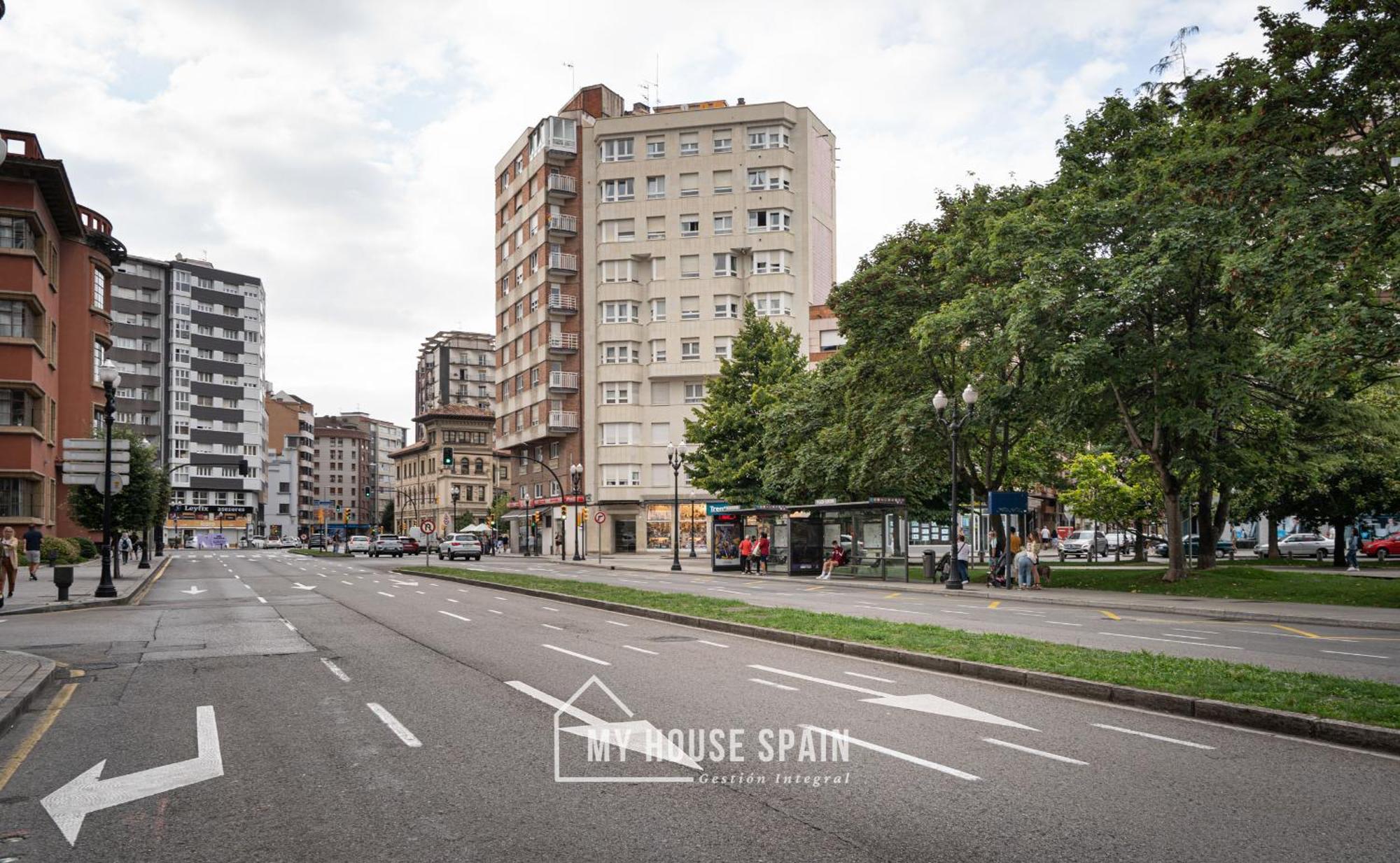 Myhousespain - Amplio Apartamento Con Vistas En Pleno Centro 希洪 外观 照片