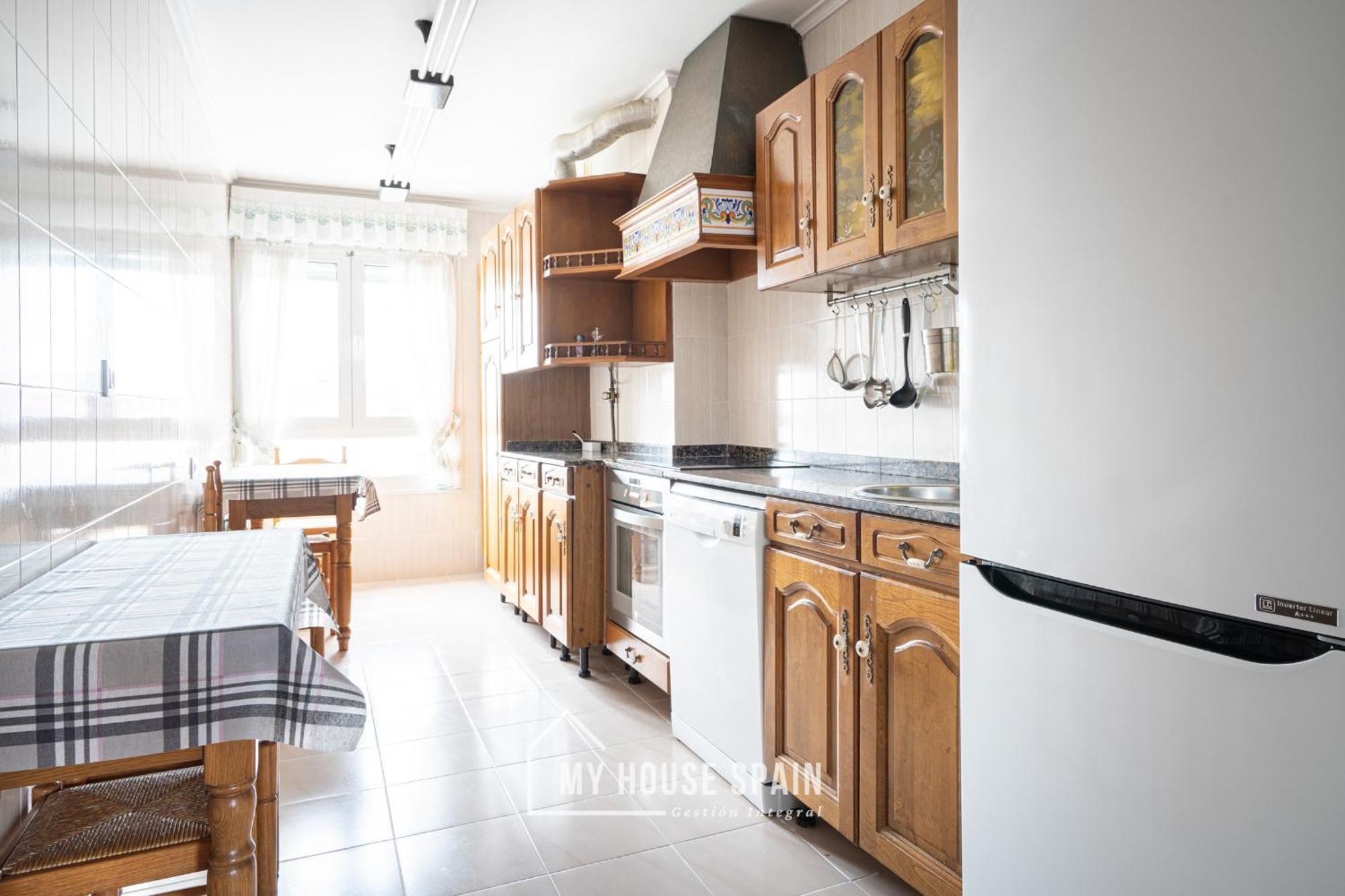 Myhousespain - Amplio Apartamento Con Vistas En Pleno Centro 希洪 外观 照片